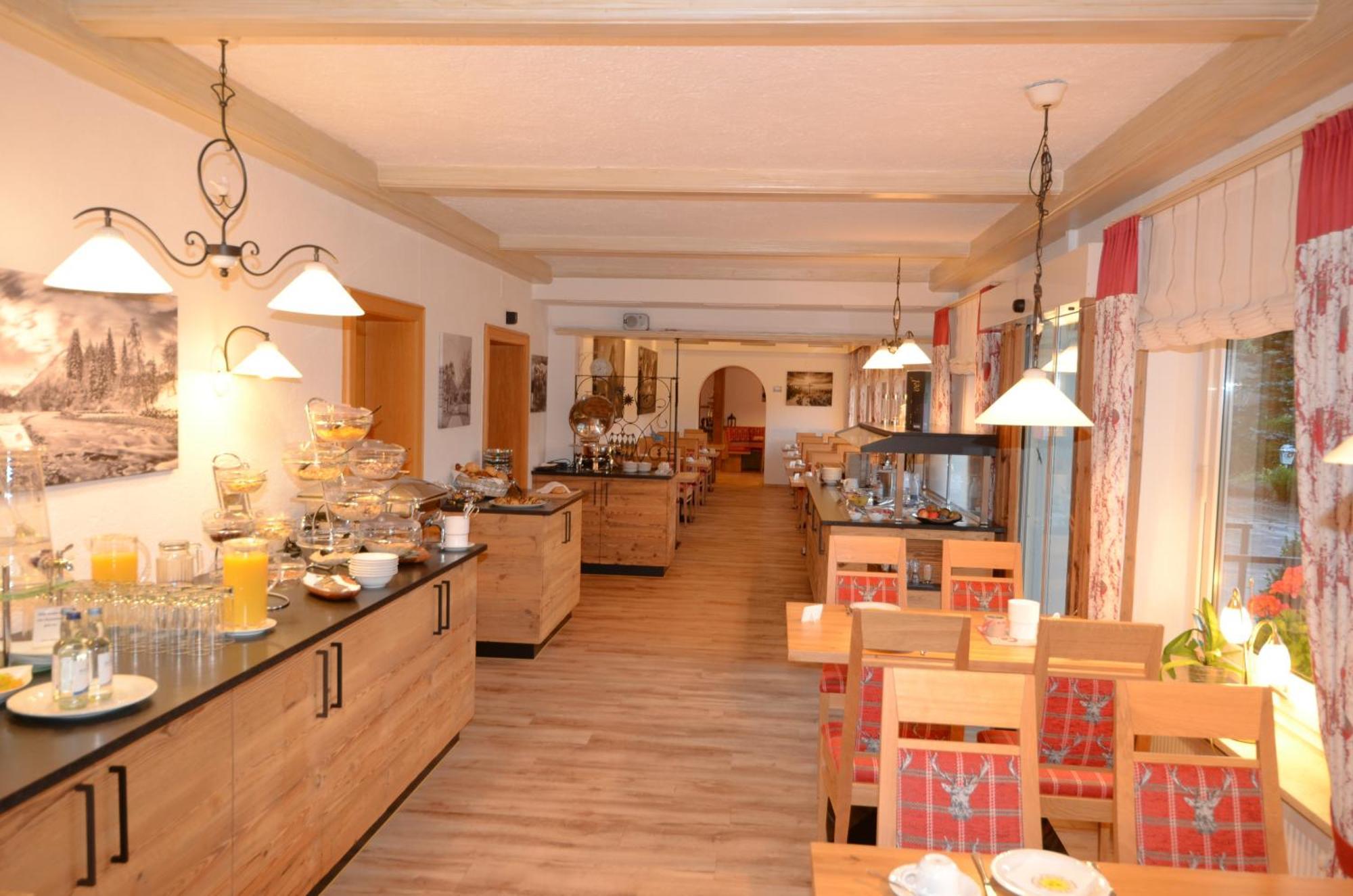 Hotel Cafe Fuggerhof Oberstdorf Esterno foto