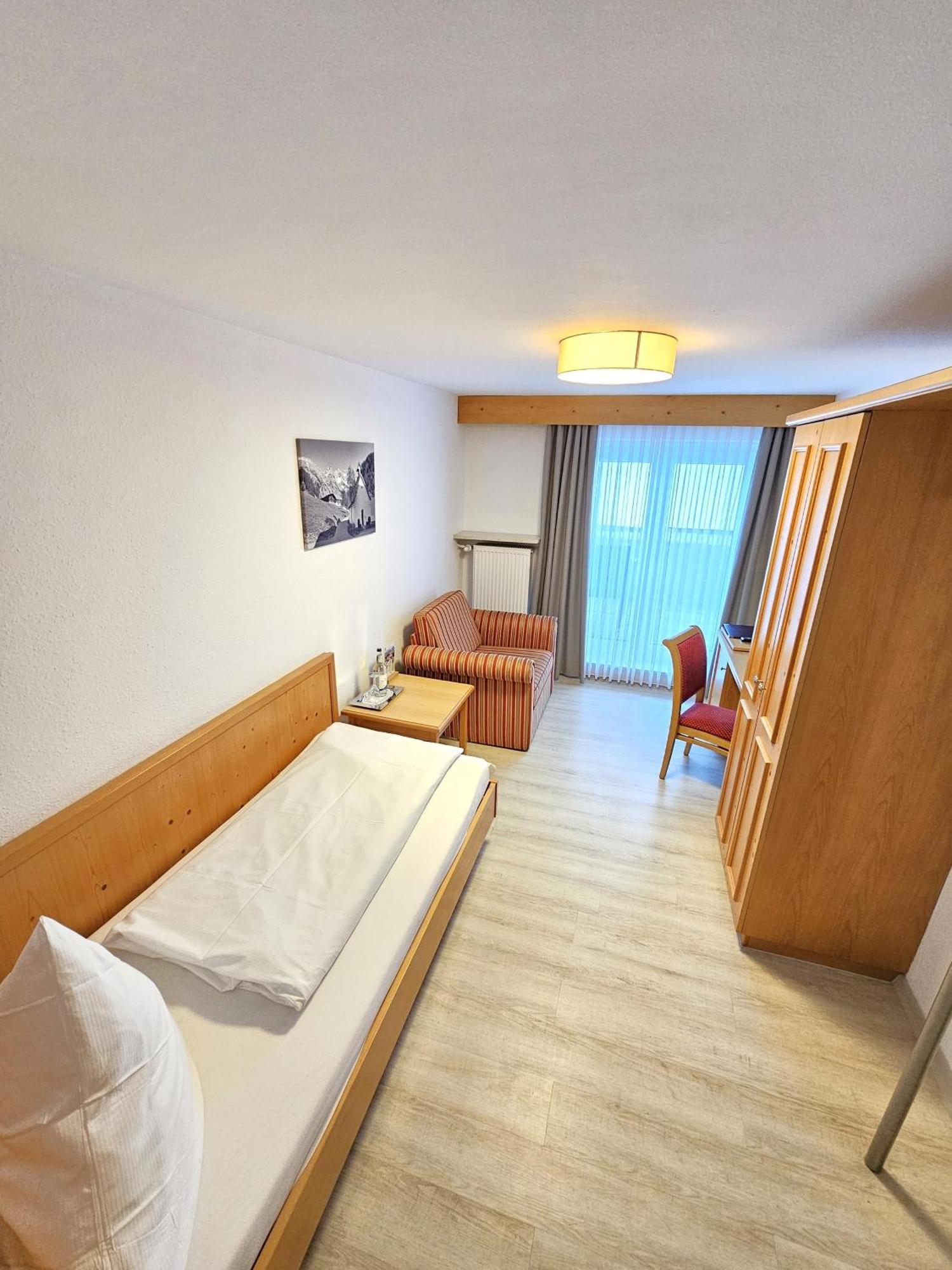Hotel Cafe Fuggerhof Oberstdorf Esterno foto