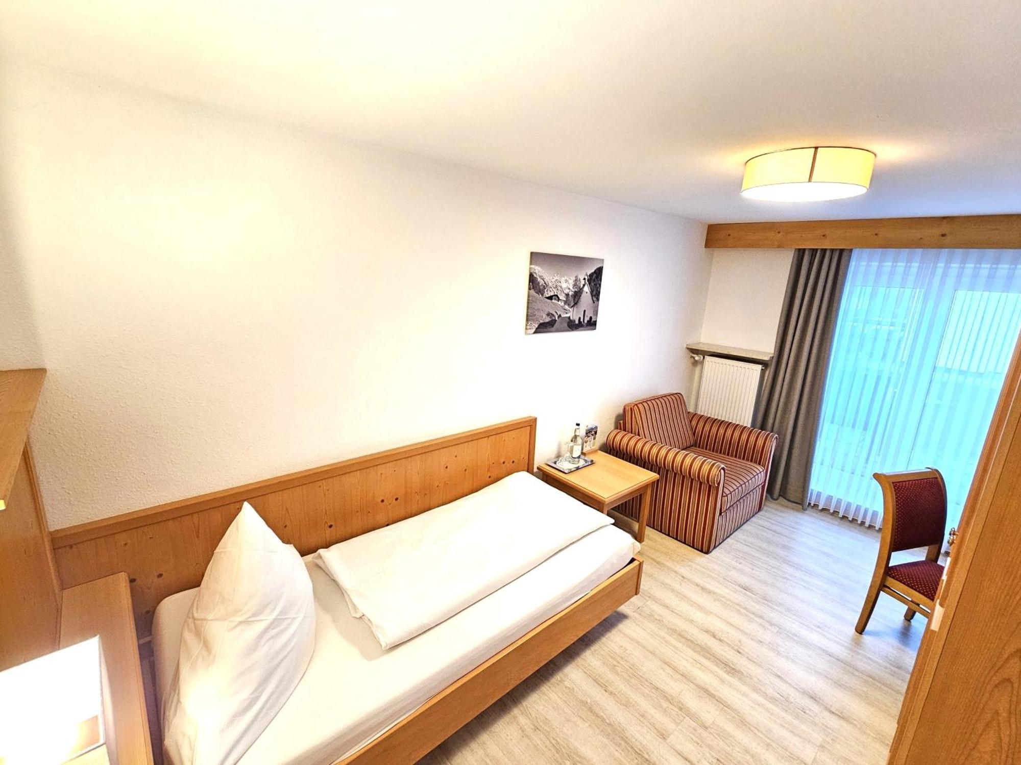 Hotel Cafe Fuggerhof Oberstdorf Esterno foto