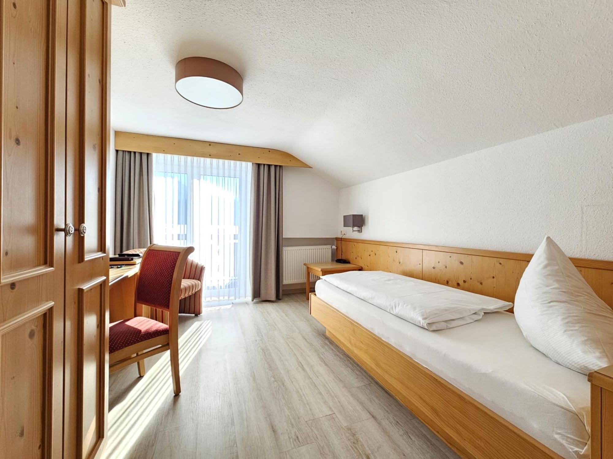 Hotel Cafe Fuggerhof Oberstdorf Esterno foto