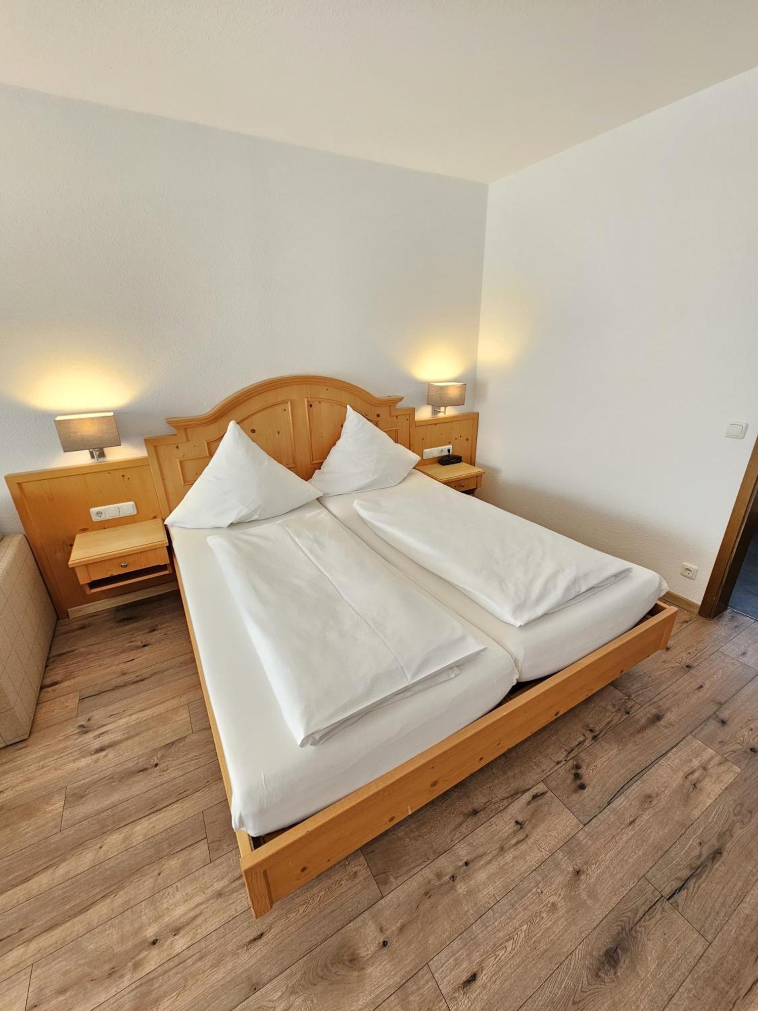 Hotel Cafe Fuggerhof Oberstdorf Esterno foto